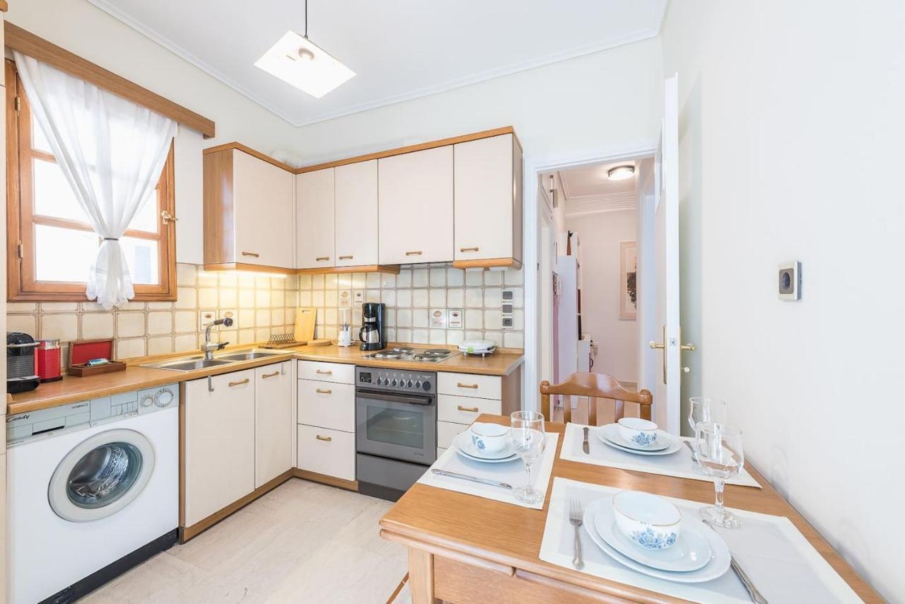 Seaside Central Apartment Athens Ngoại thất bức ảnh