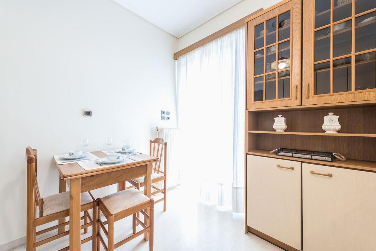 Seaside Central Apartment Athens Ngoại thất bức ảnh