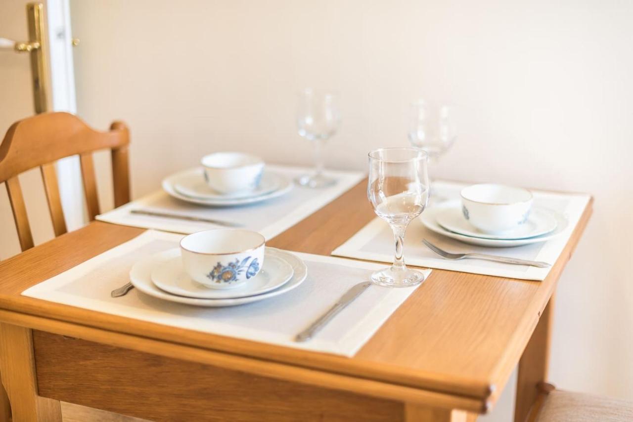 Seaside Central Apartment Athens Ngoại thất bức ảnh
