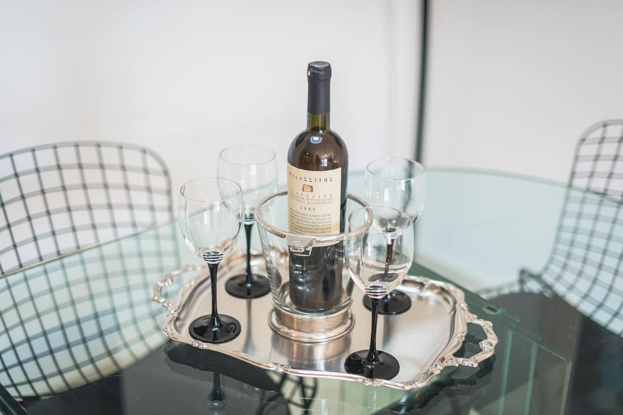 Seaside Central Apartment Athens Ngoại thất bức ảnh