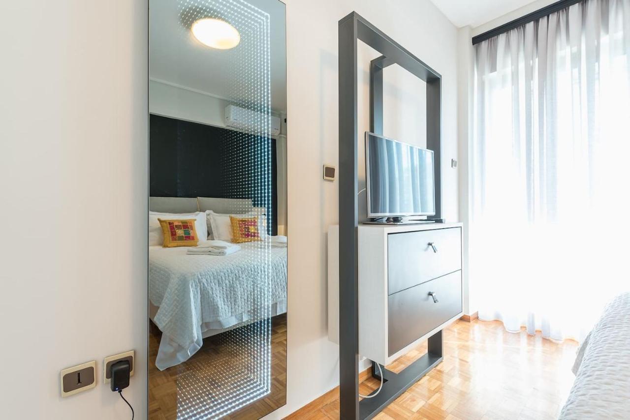 Seaside Central Apartment Athens Ngoại thất bức ảnh